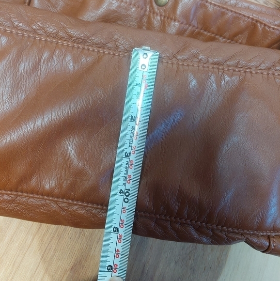 Bentley Leathers Cargo Medium Buterscotch Soft Satchel Handbag - Picture 16 of 16